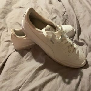 Puma men’s sz 9.5 White sneakers